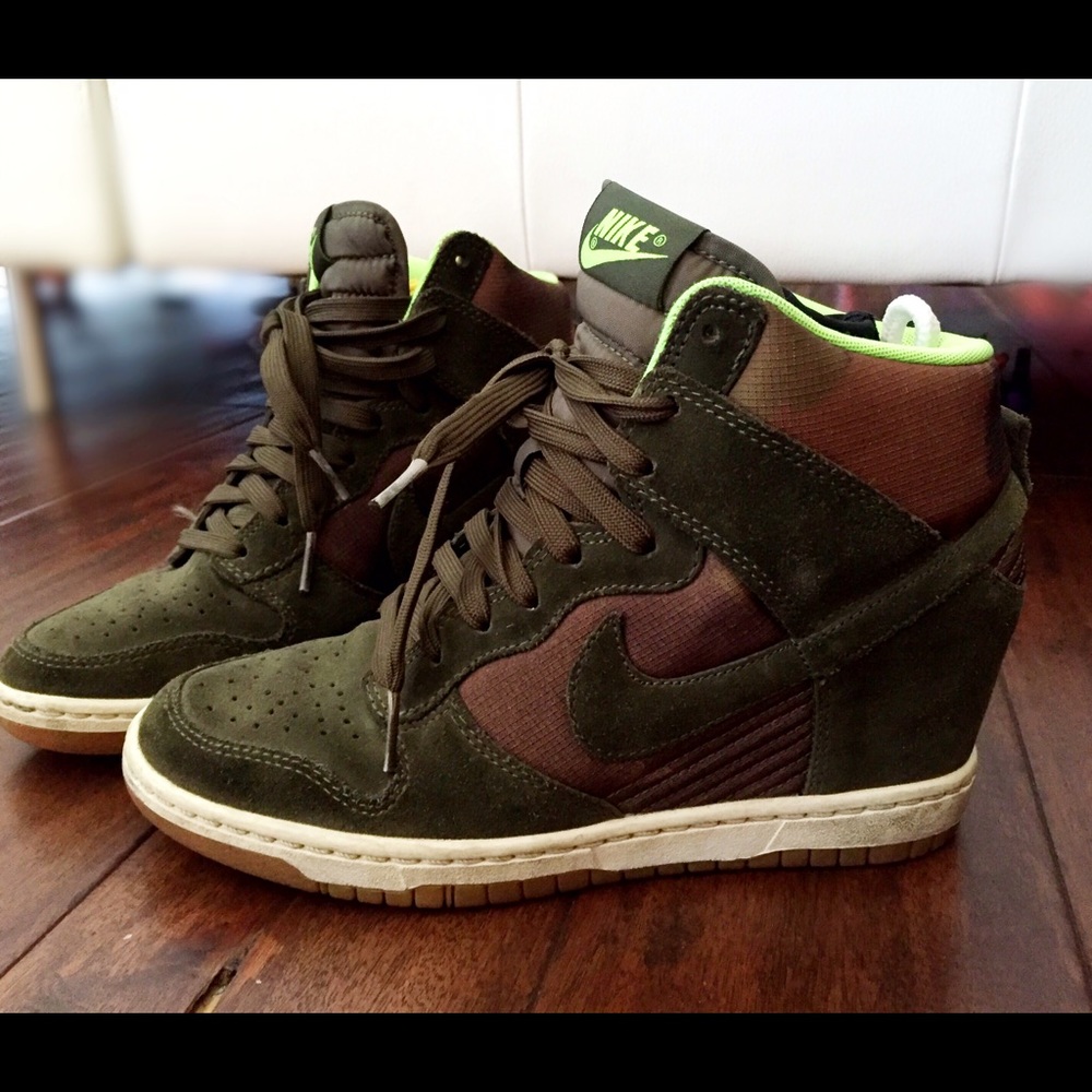 Nike Dunk olive/camo print 7.5